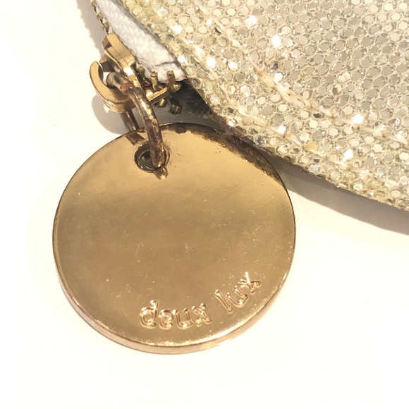 Deux Lux Heart Shaped Silver Sparkle Baby Pouch - Picture 5 of 16